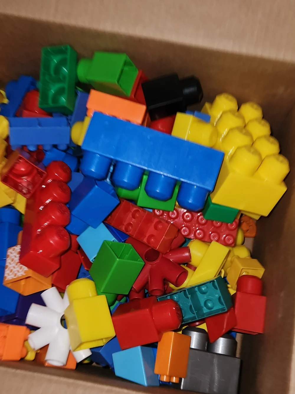 Mega Block 16x12x8 Box Of Blocks